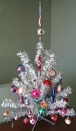 Albero di Natale artificiale in alluminio