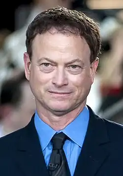 Gary Sinise interpreta Mac Taylor