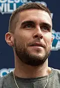 Josh Segarra interpreta Justin Voight