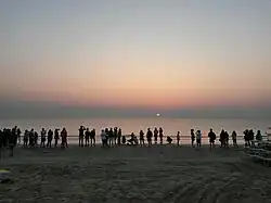 La magia dell'alba sulla spiaggia di Pinarella