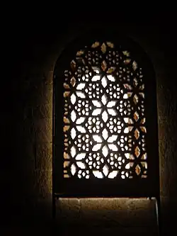 La Zisa: finestra con musciarabia.