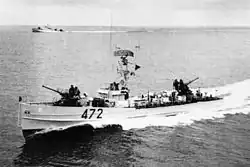 La motoconvertibile in versione cannoniera