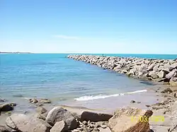 Struttura di difesa perpendicolare alla linea di costa (pennello).