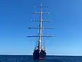 In navigazione nel porto di Marina di Campo, all'Isola d'Elba, nel 2020. Vista Frontale.