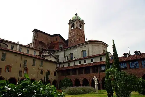 Il Duomo e il Chiostro della Canonica