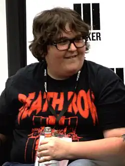 Andy Milonakis interpreta Freddie Hustle