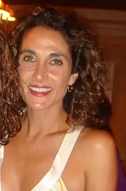 Melina Kanakaredes interpreta Stella Bonasera