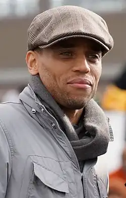 Michael Ealy interpreta Theo Noble