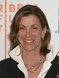 Wendie Malick interpreta Ronee Lawrence