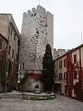 La torre cinquecentesca vista dal cortile interno