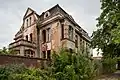 Villa all'interno del sito produttivo