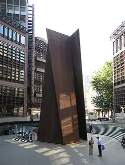 Richard Serra, Art in situ, 1987, Londra