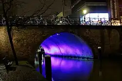 Il Viebrug, uno dei molti ponti sull'Oudegracht (Canale Vecchio)