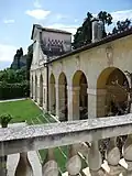 La barchessa di sinistra di Villa Barbaro a Maser (TV), vista dalla villa
